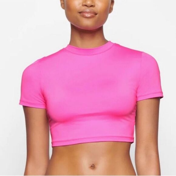 NWT Skims Swim Shirt Tee - Taffy Vibrant Pink Swim T-Shirt Size 4X - Picture 1 of 10